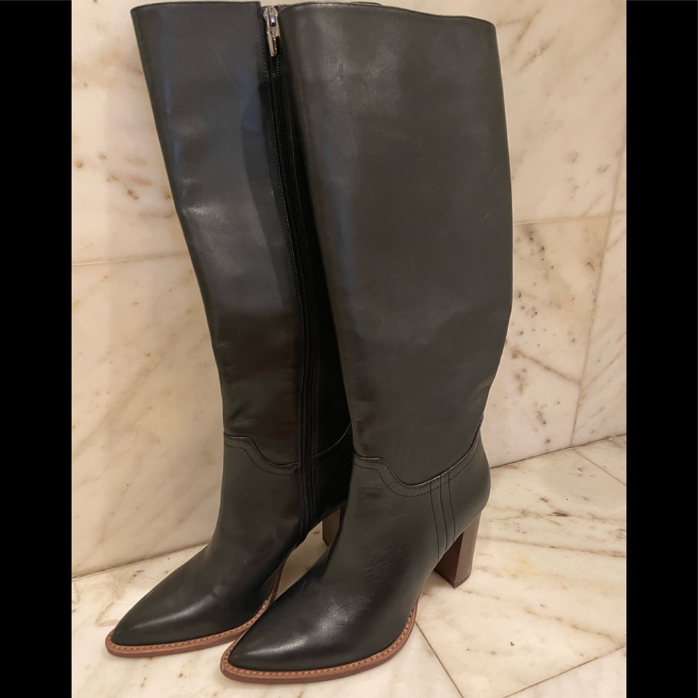 NEVER WORN - knee high Vince Camuto leather boots!! Super sexy!